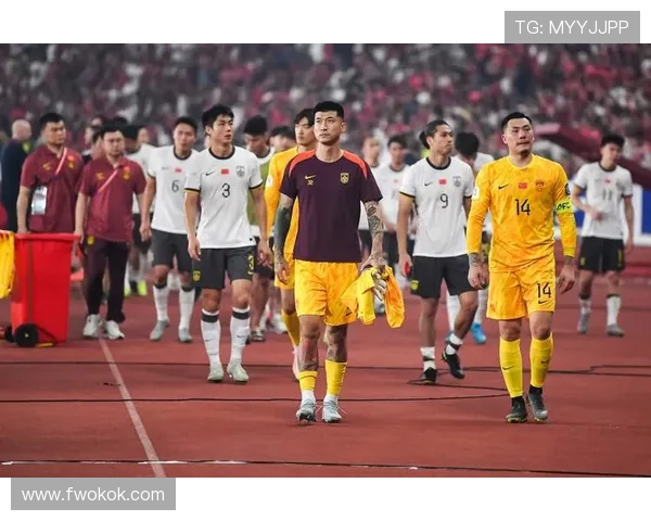 国足亚洲杯再创佳绩全场鏖战逆转取胜点燃球迷激情